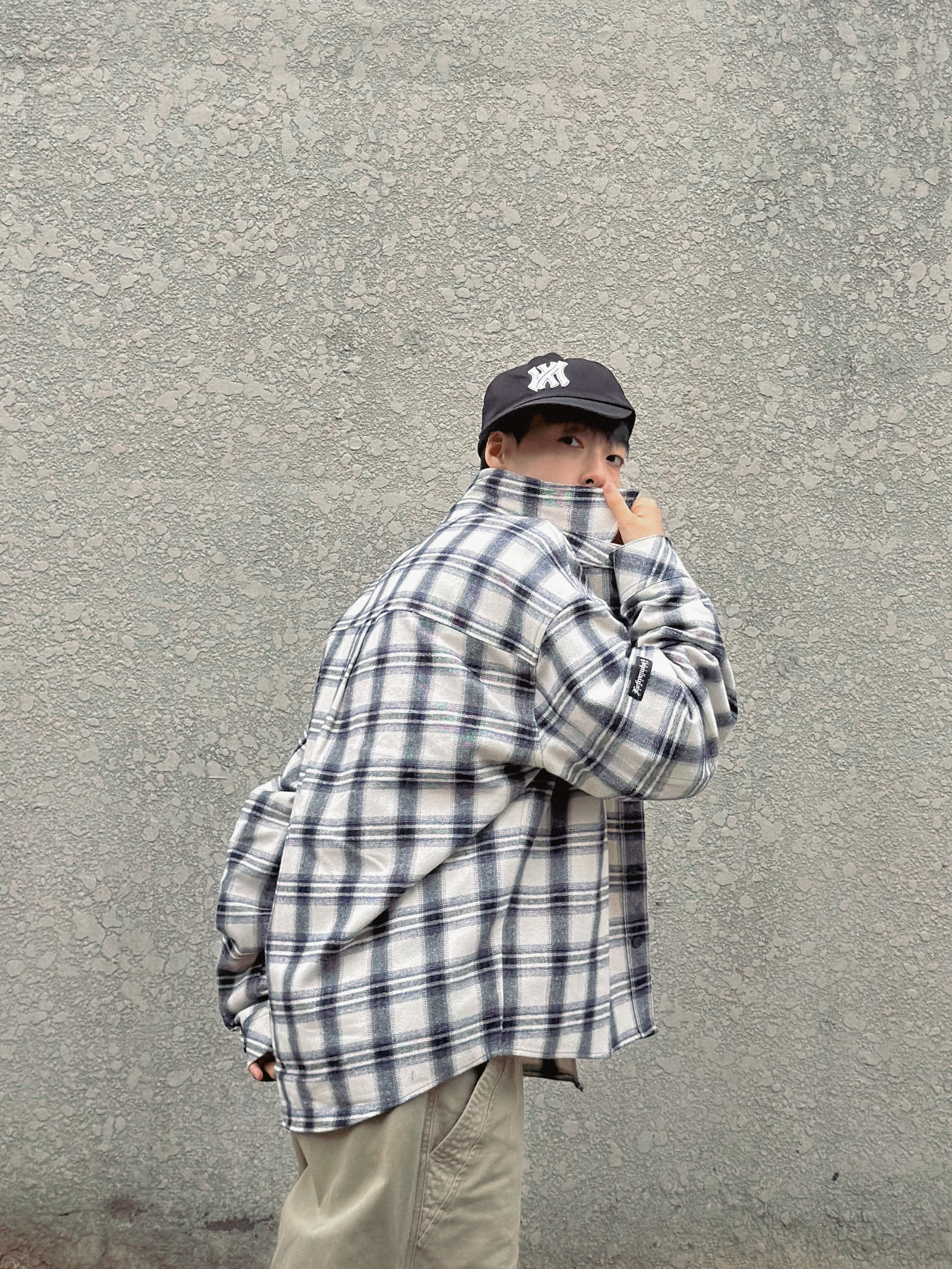 Farfromwhat Far Patch Logo Cap Black, Farfromwhat Far Logo Flannel Shirts 착용 스타일 - 10