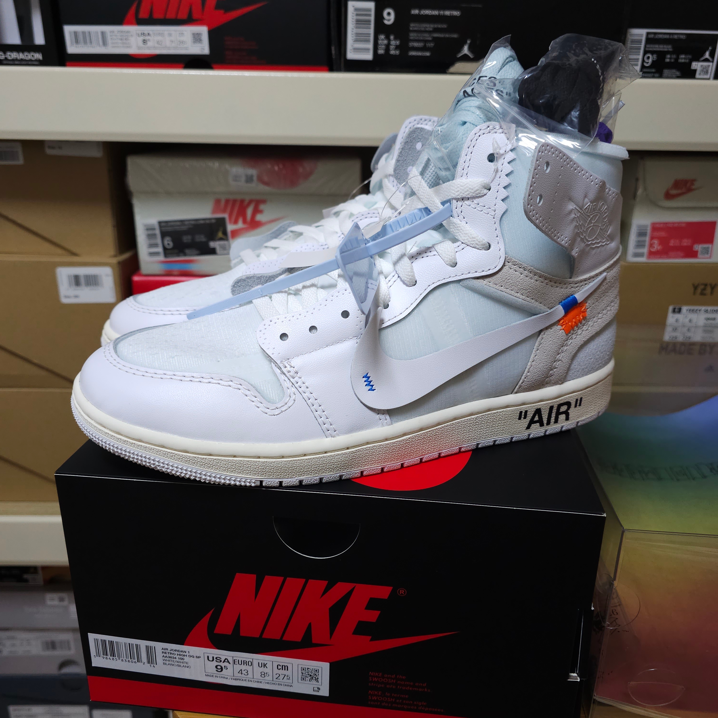 Jordan 1 x Virgil Abloh Archive Retro High Alaska White 착용 스타일 - 1