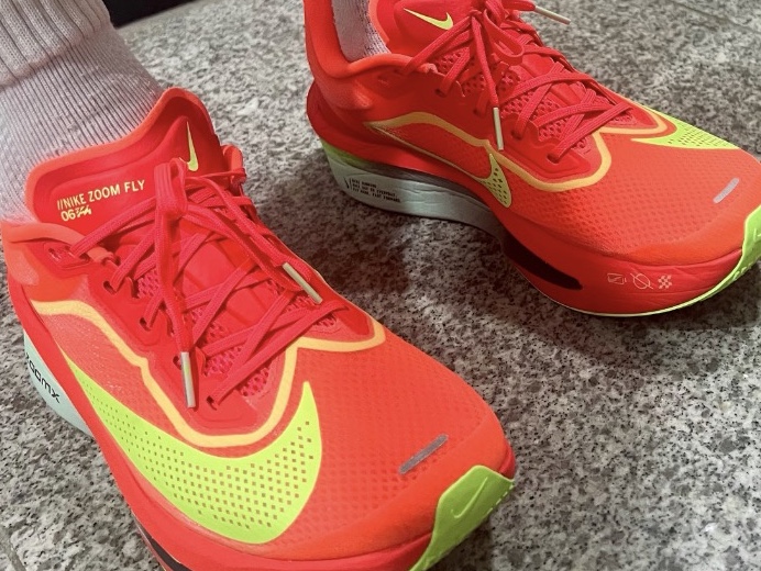 (W) Nike Zoom Fly 6 Road Racing Bright Crimson Lime Blast 착용 스타일