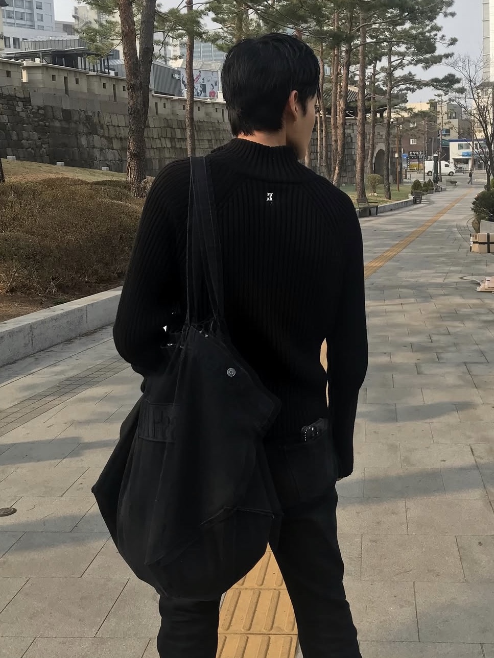 PHOS333 M Stand Neck Knit Zip-Up Black, PHOS333 M Stand Neck Knit Zip-Up Grey 착용 스타일 - 3