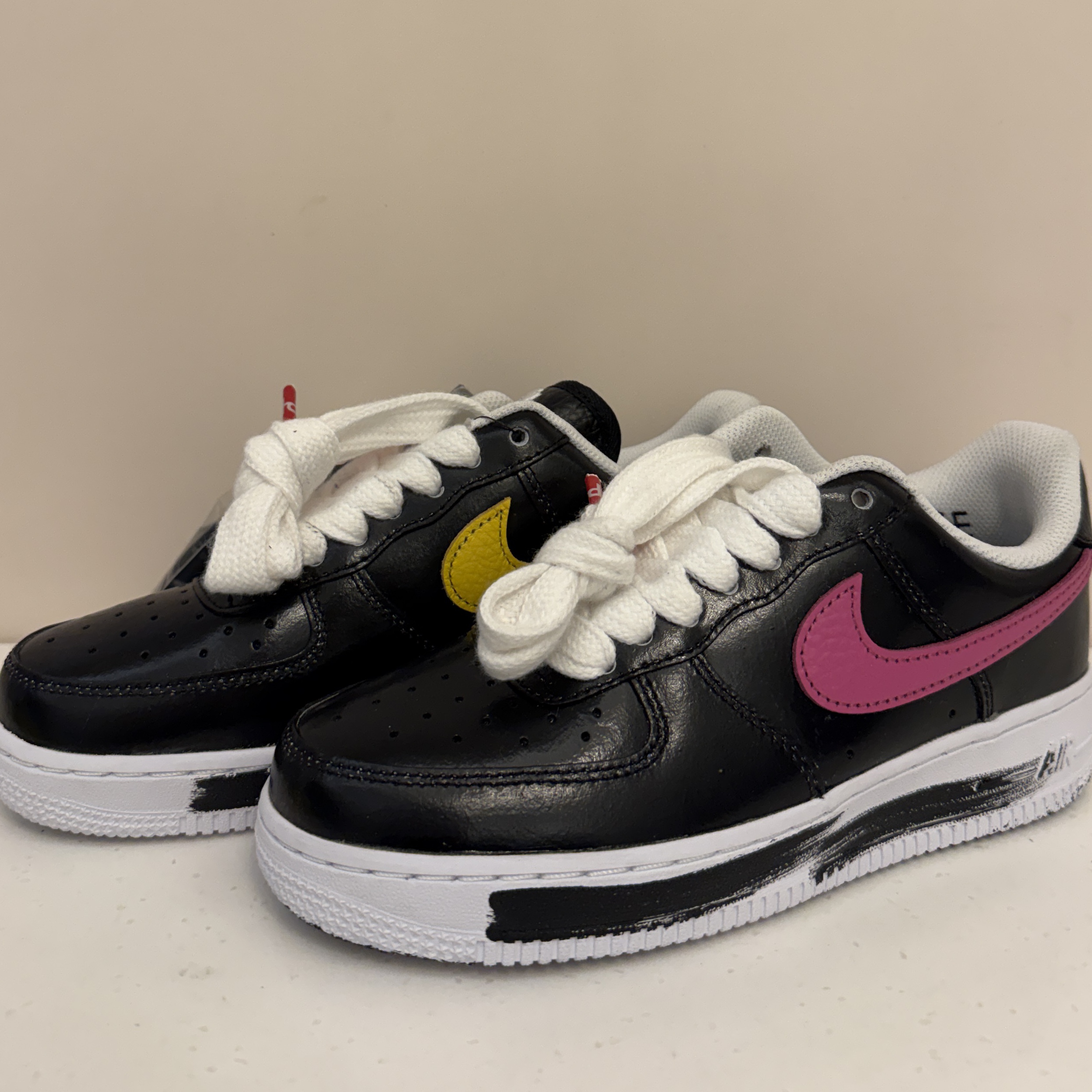 Nike x Peaceminusone Air Force 1 Low Para-Noise 3.0 Black and Multicolor 착용 스타일 - 2