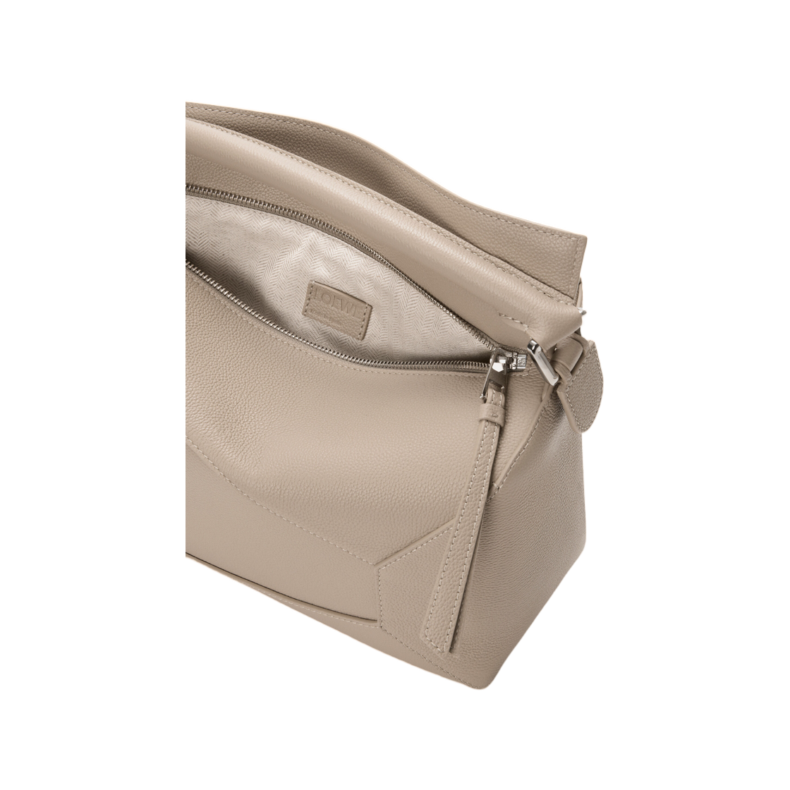 로에베 미디움 퍼즐 엣지 백 소프트 그레인드 카프스킨 클레이(Loewe Medium Puzzle Edge Bag In Soft Grained Calfskin Clay) - 2