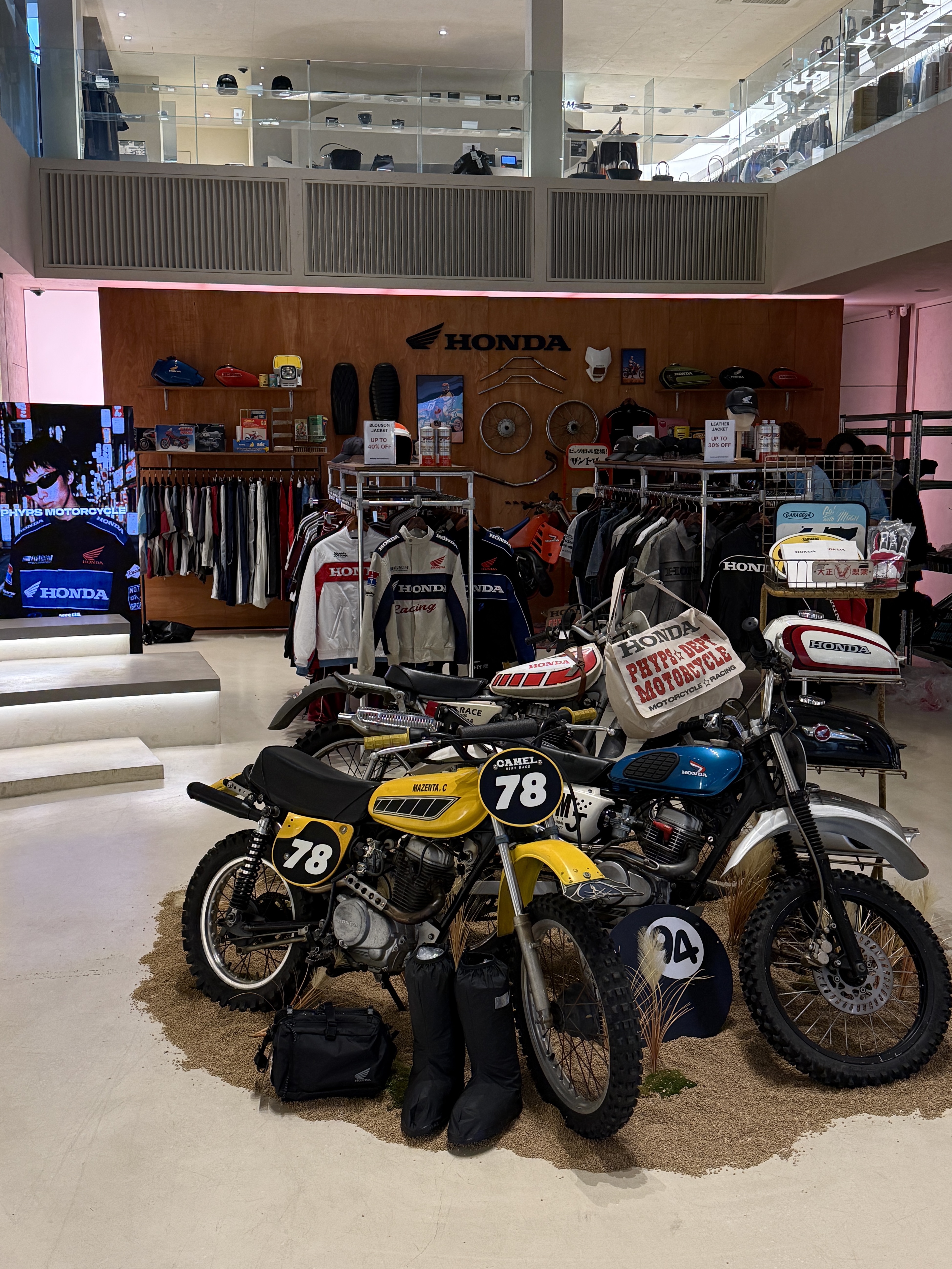 Honda Twill Multi Patch Motorcycle Jacket Ivory, Honda Piping Motorcycle Blouson Jacket White 착용 스타일 - 2
