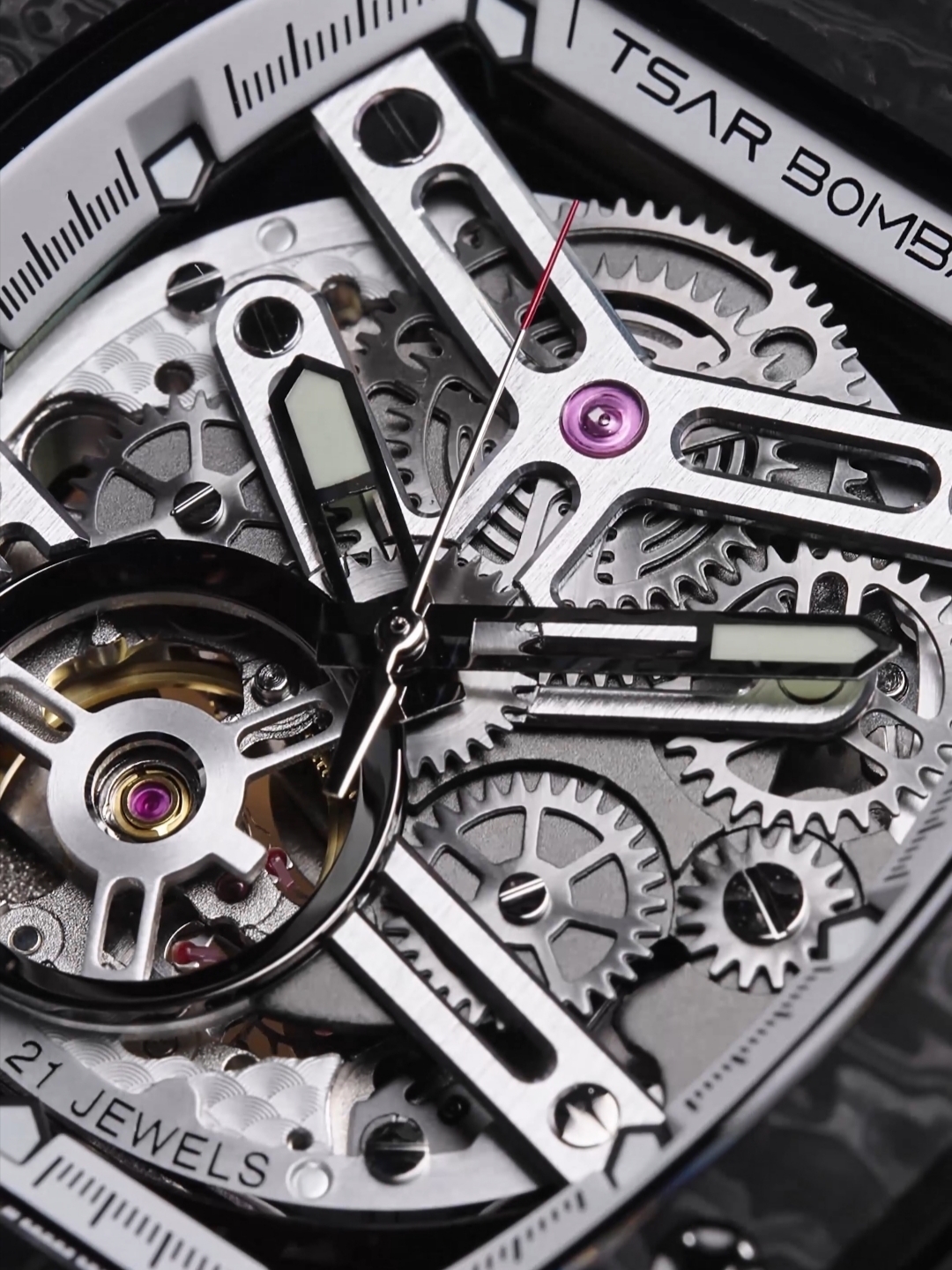 Tsar Bomba Elemental-Carbon Fiber Automatic  TB8228CF-03 Elite White 착용 스타일