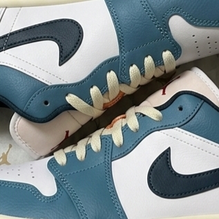 Jordan 1 Low SE Armory Navy 착용 스타일