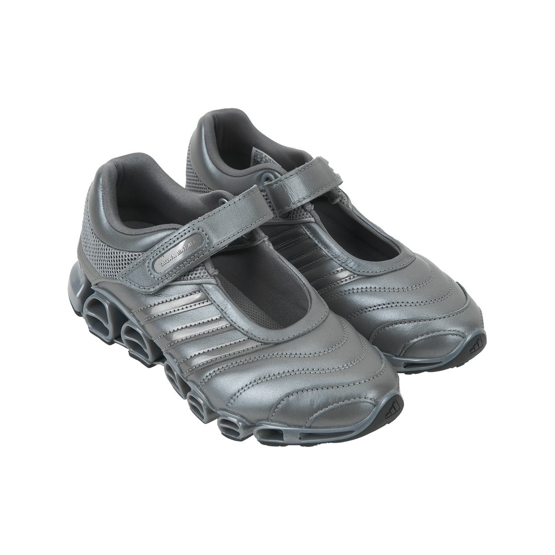 (W) 아디다스 x 타끄와 빈트 알리 메가라이드 메리 제인 아이언 메탈릭 사이버 메탈릭((W) Adidas x Taqwa Bint Ali Megaride Mary Jane Iron Metallic Cyber Metallic) - 4