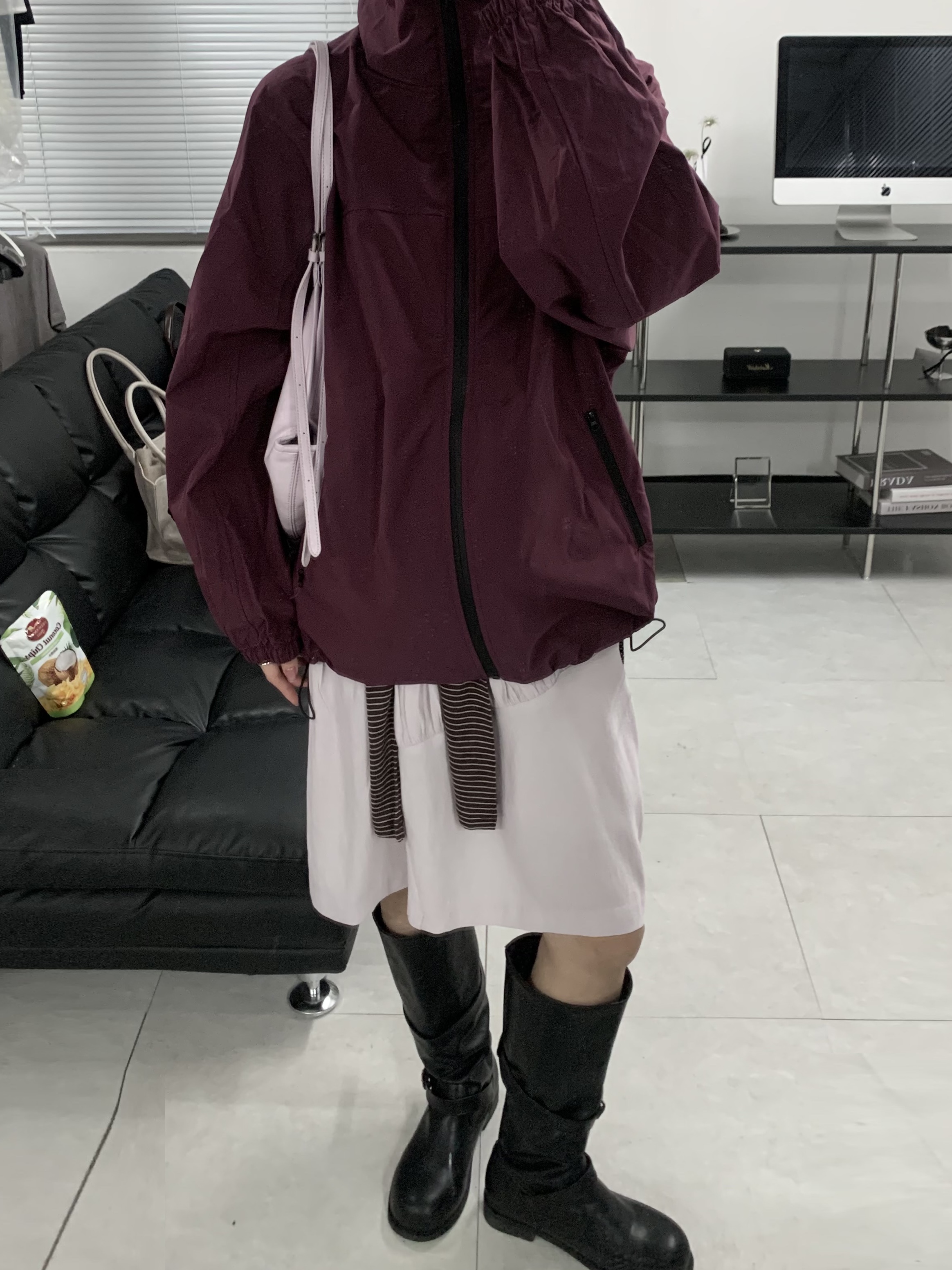 Marshall EmbertonII Black & Brass (Korean Ver.) 착용 스타일 - 2