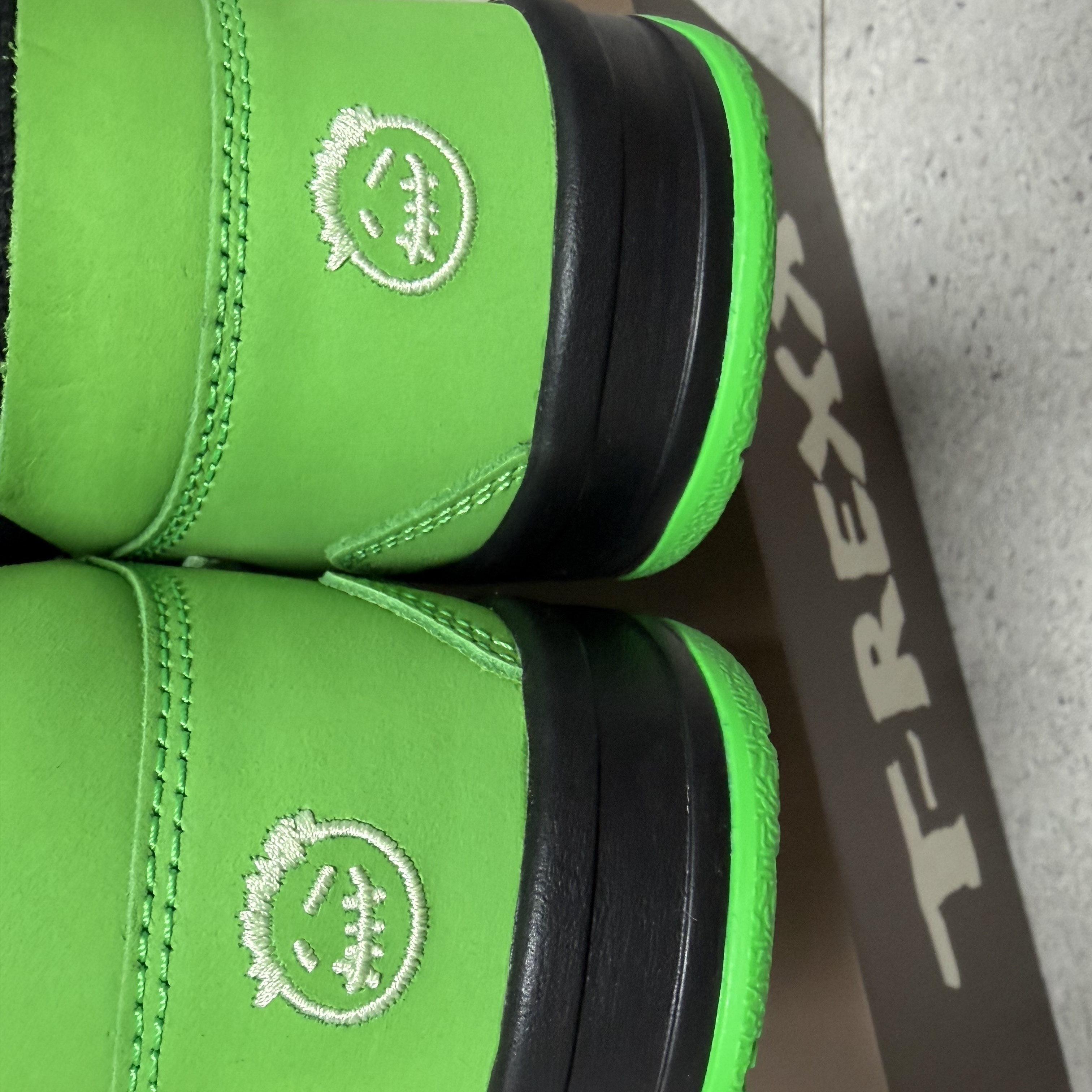 Jordan x Travis Scott Jumpman Jack TR Green Spark Vapor Green 착용 스타일 - 7