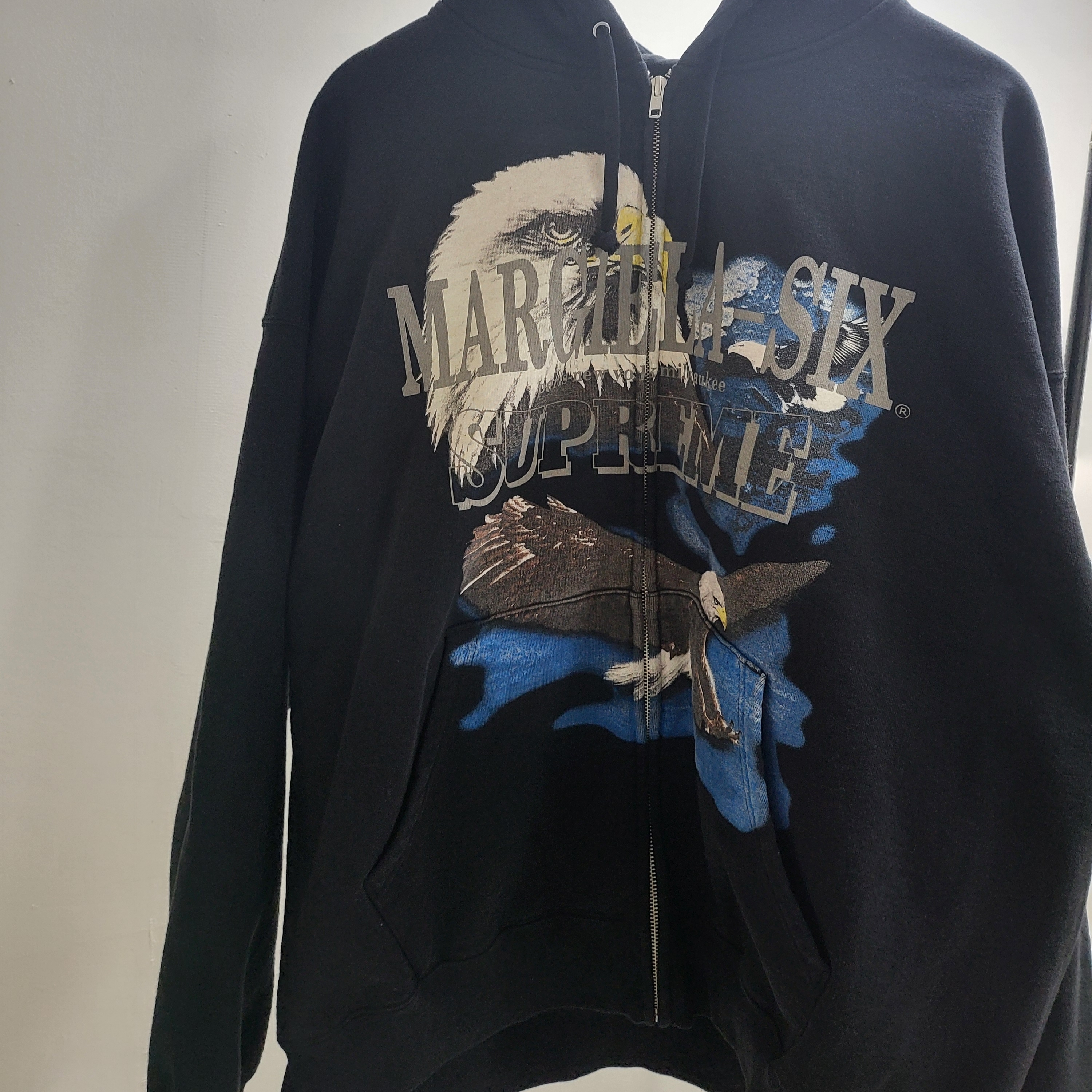 Supreme x MM6 Maison Margiela Eagle Zip Up Hooded Sweatshirt Black - 26SS 착용 스타일 - 1