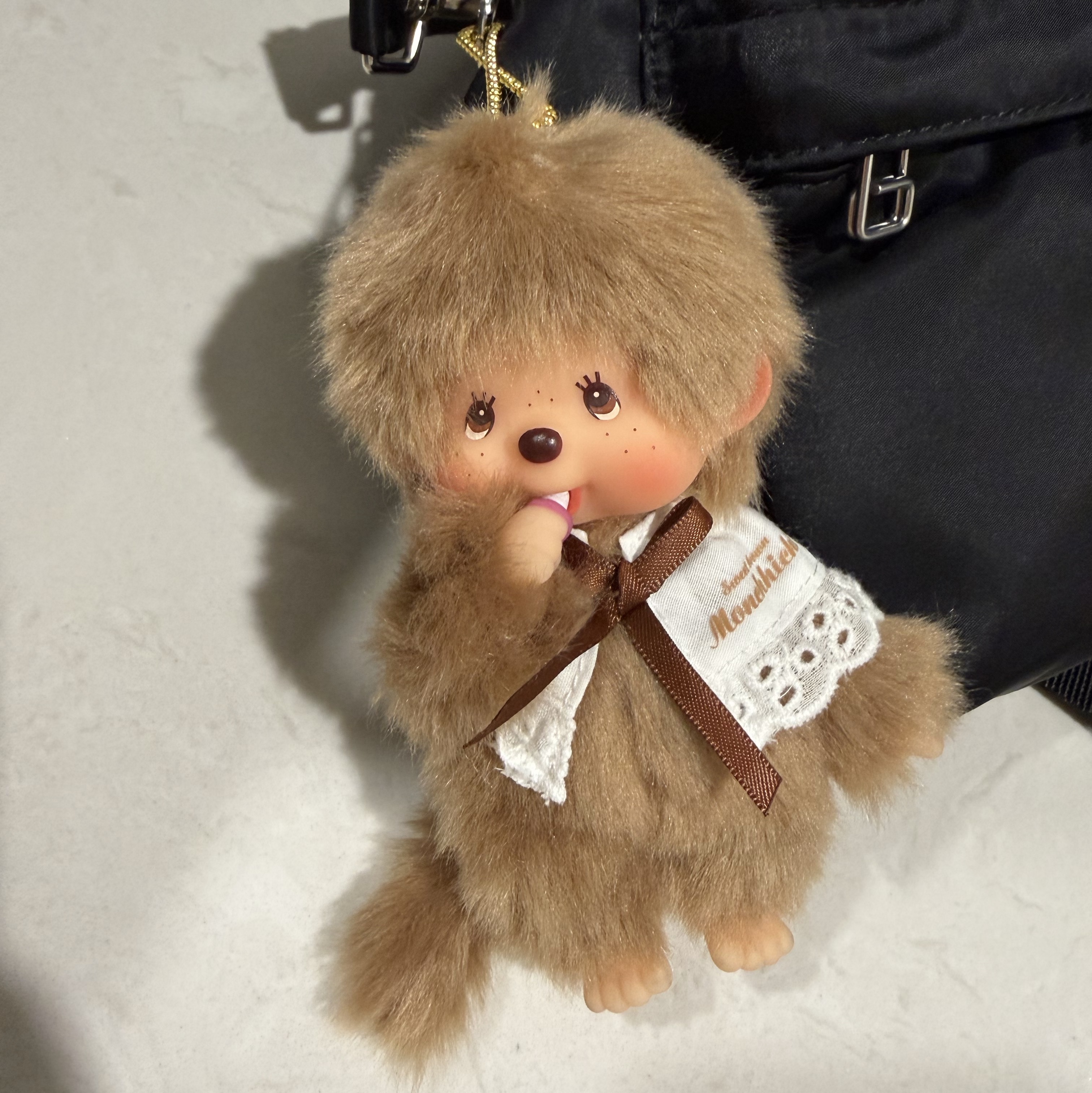 Monchhichi Sweet Key Chain Brown 착용 스타일