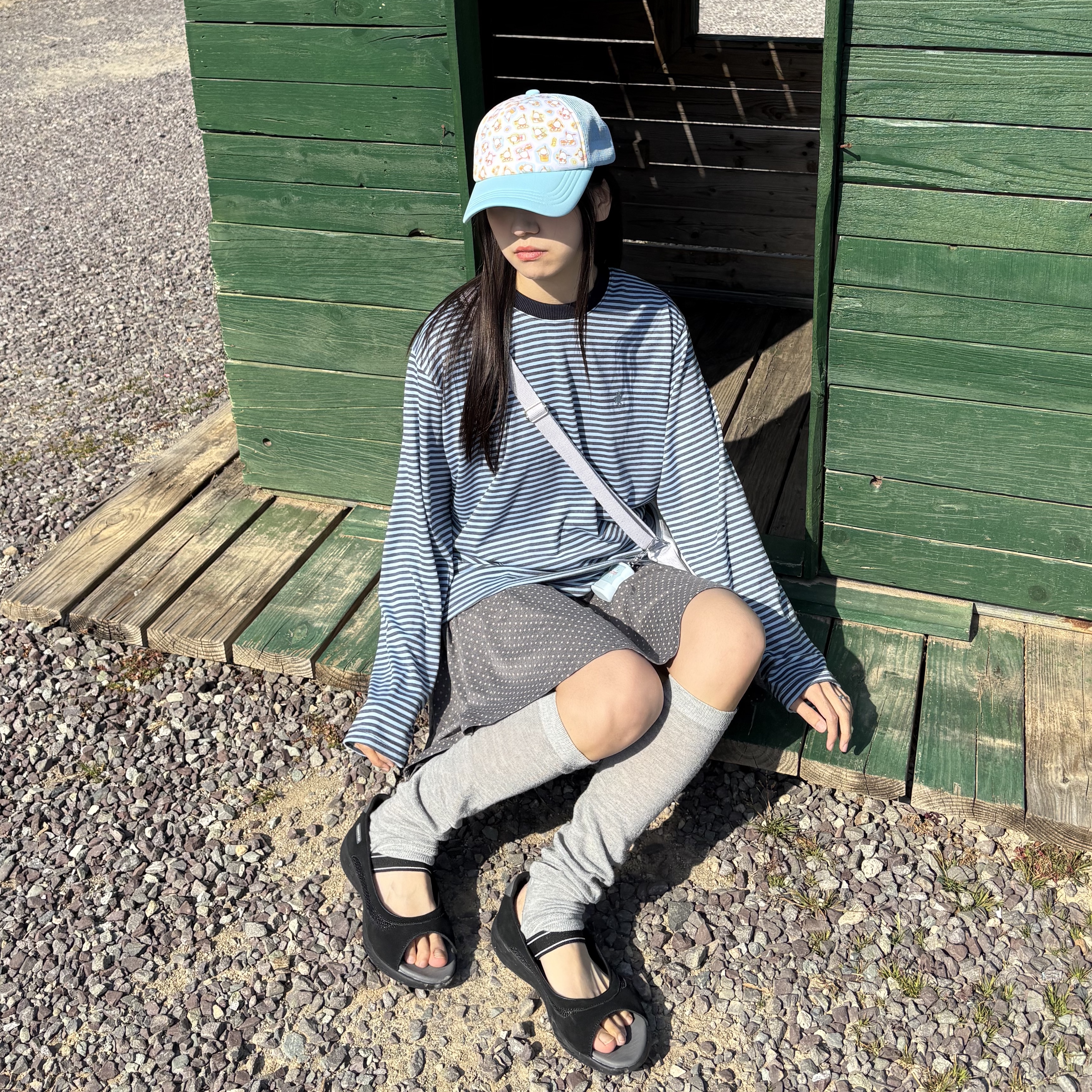 SLOW RECORD HOUSE Stripe Long Sleeve Blue 착용 스타일