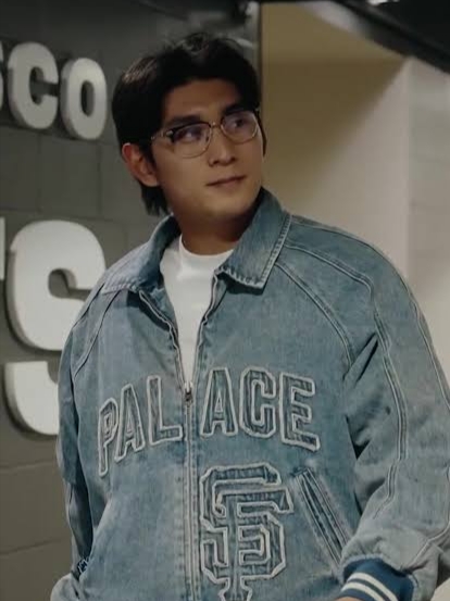 Palace x San Francisco Giants Denim Varsity Jacket Stone Wash - 26SS 착용 스타일 - 1
