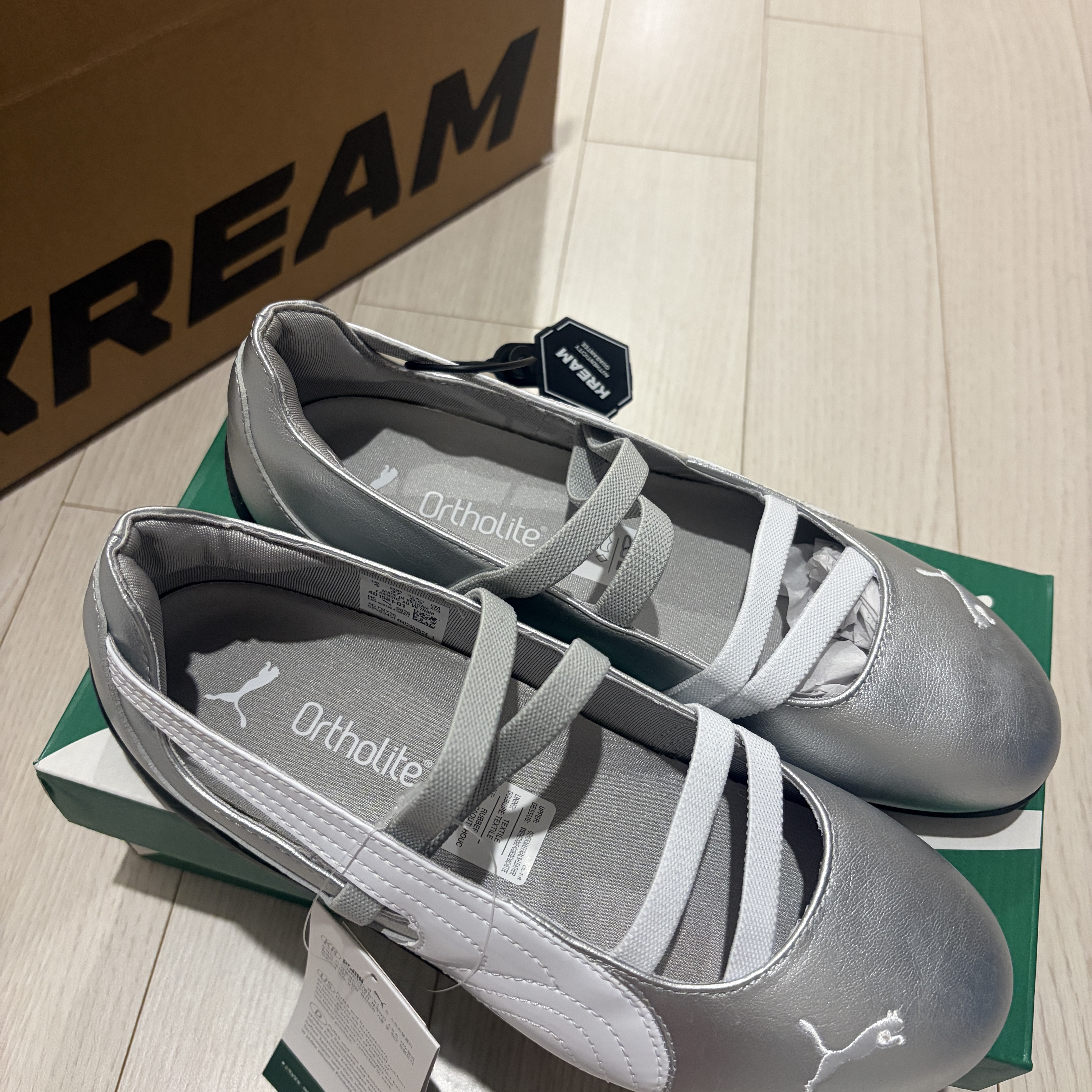 (W) Puma Speedcat Ballet Metallic Puma Silver Puma White 착용 스타일 - 2