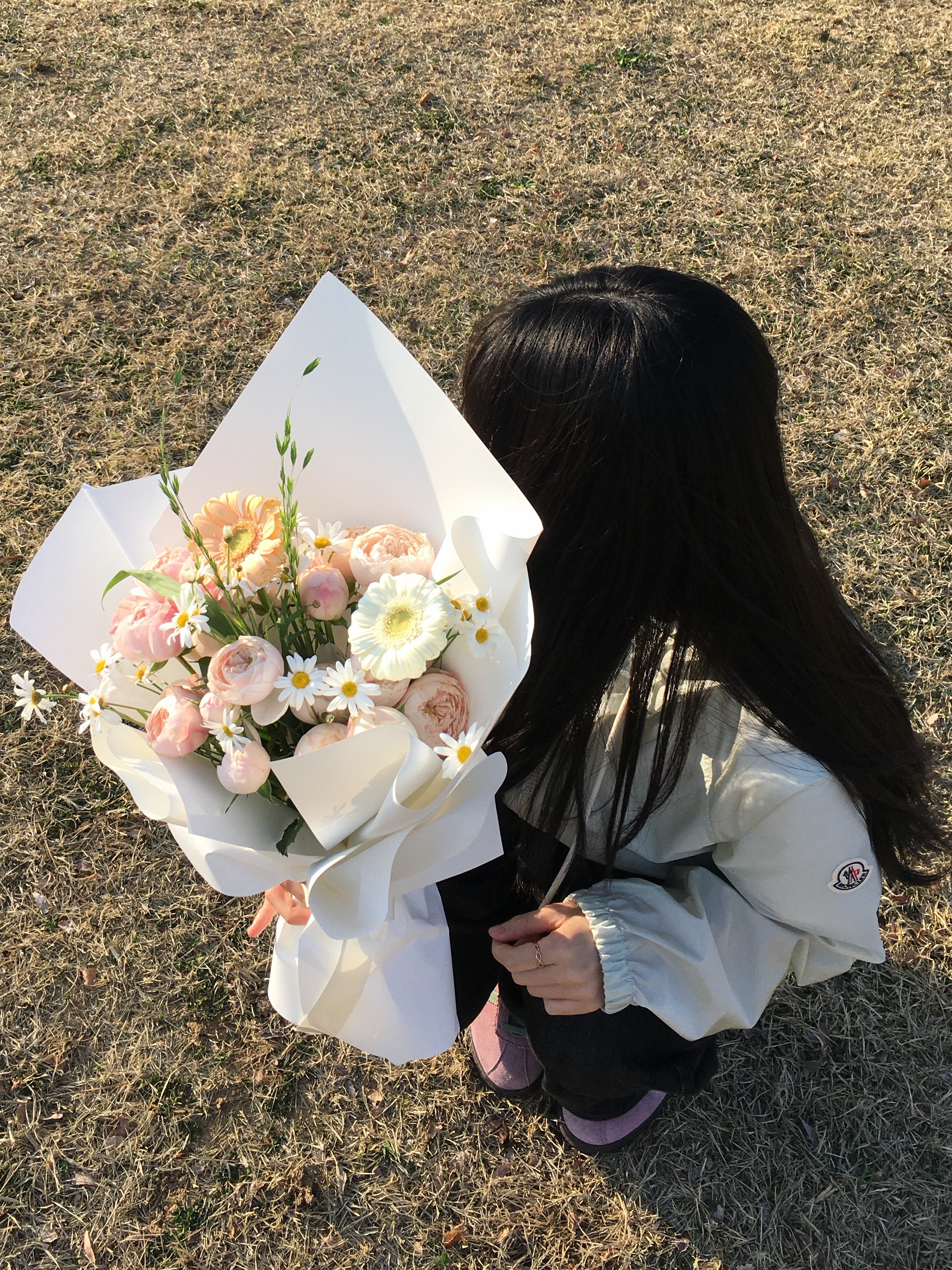 (W) Moncler Coquelicot Hooded Jacket Light Green - 26SS 착용 스타일