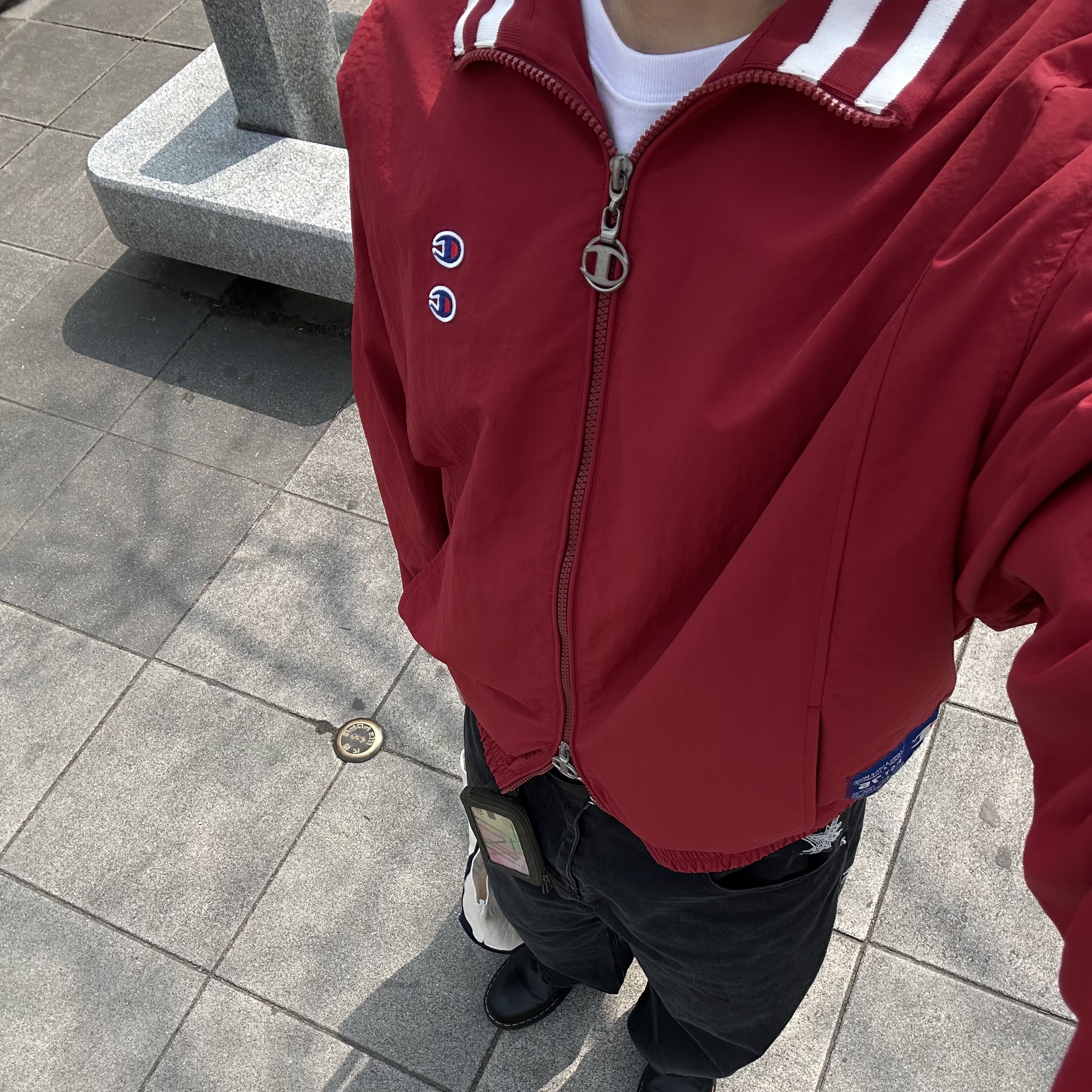 Zara x Champion Technical Patch Jacket Red, Dr. Martens 1461 Smooth Black 착용 스타일
