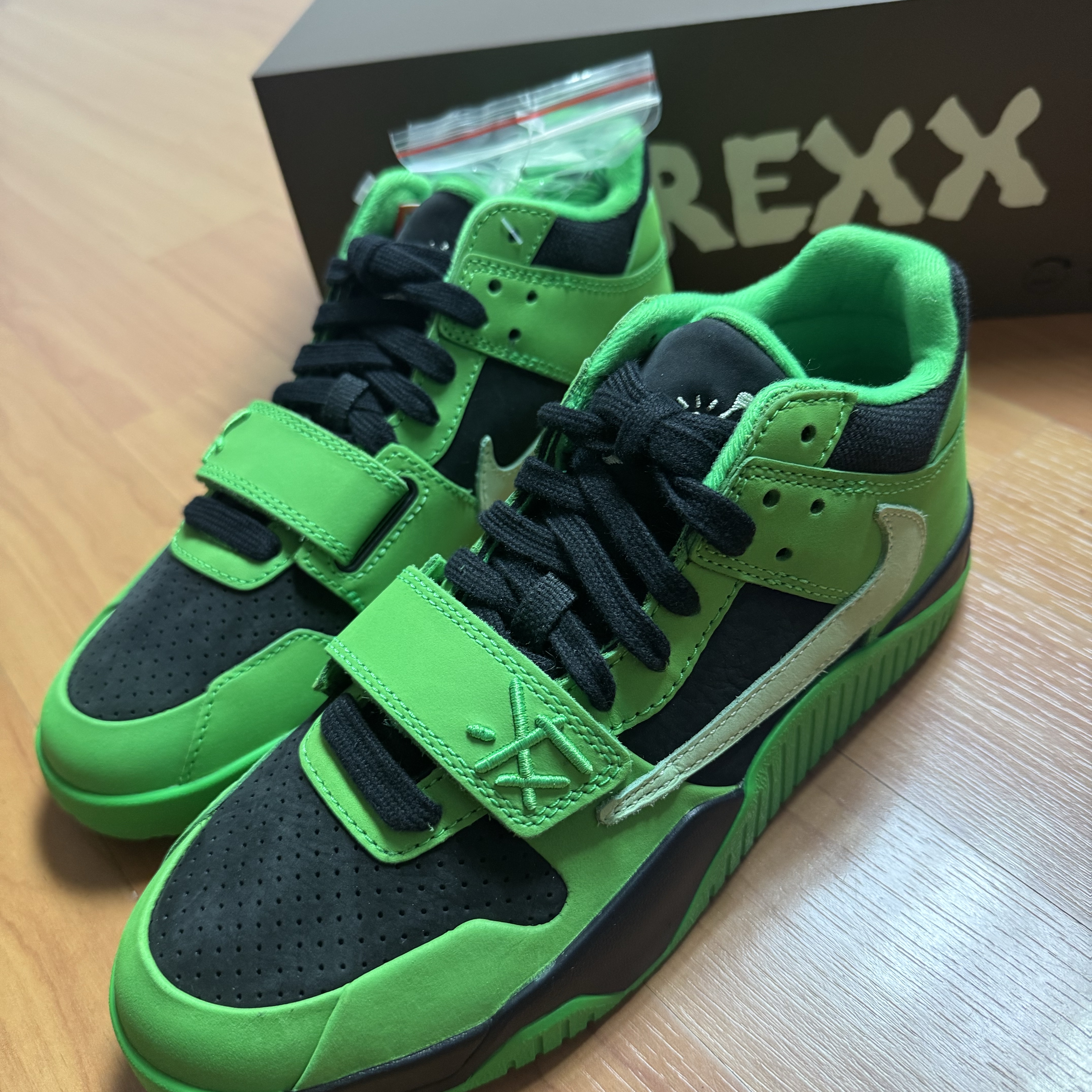 Jordan x Travis Scott Jumpman Jack TR Green Spark Vapor Green 착용 스타일
