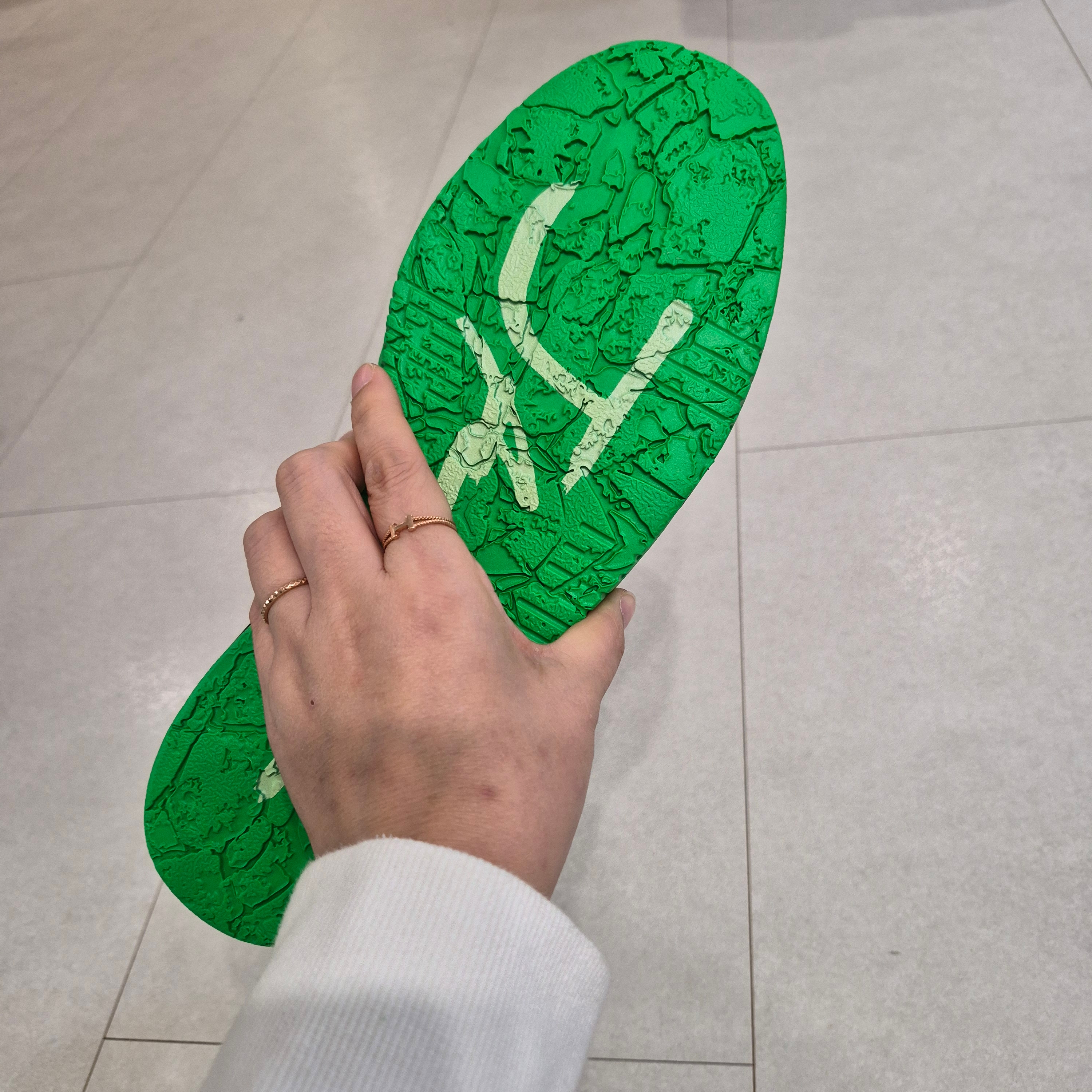 Jordan x Travis Scott Jumpman Jack TR Green Spark Vapor Green 착용 스타일 - 2