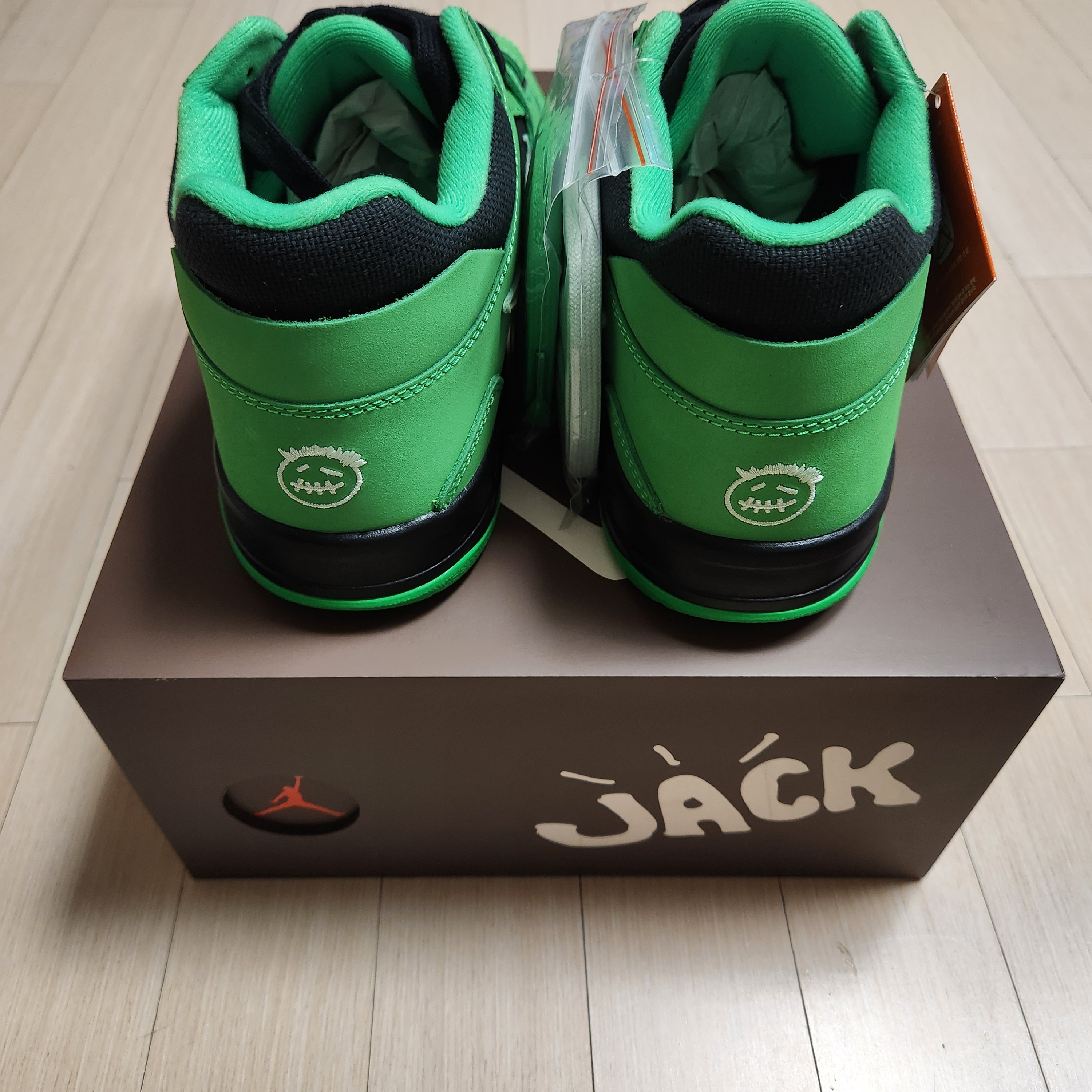 Jordan x Travis Scott Jumpman Jack TR Green Spark Vapor Green 착용 스타일 - 6