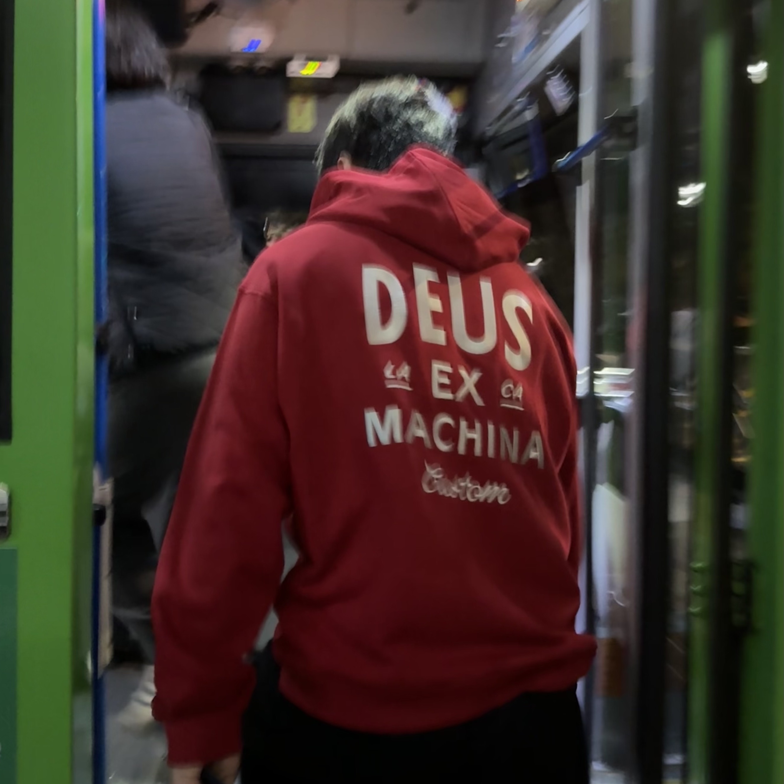 Deus Ex Machina Custom Zip Hoodie Red 착용 스타일 - 4