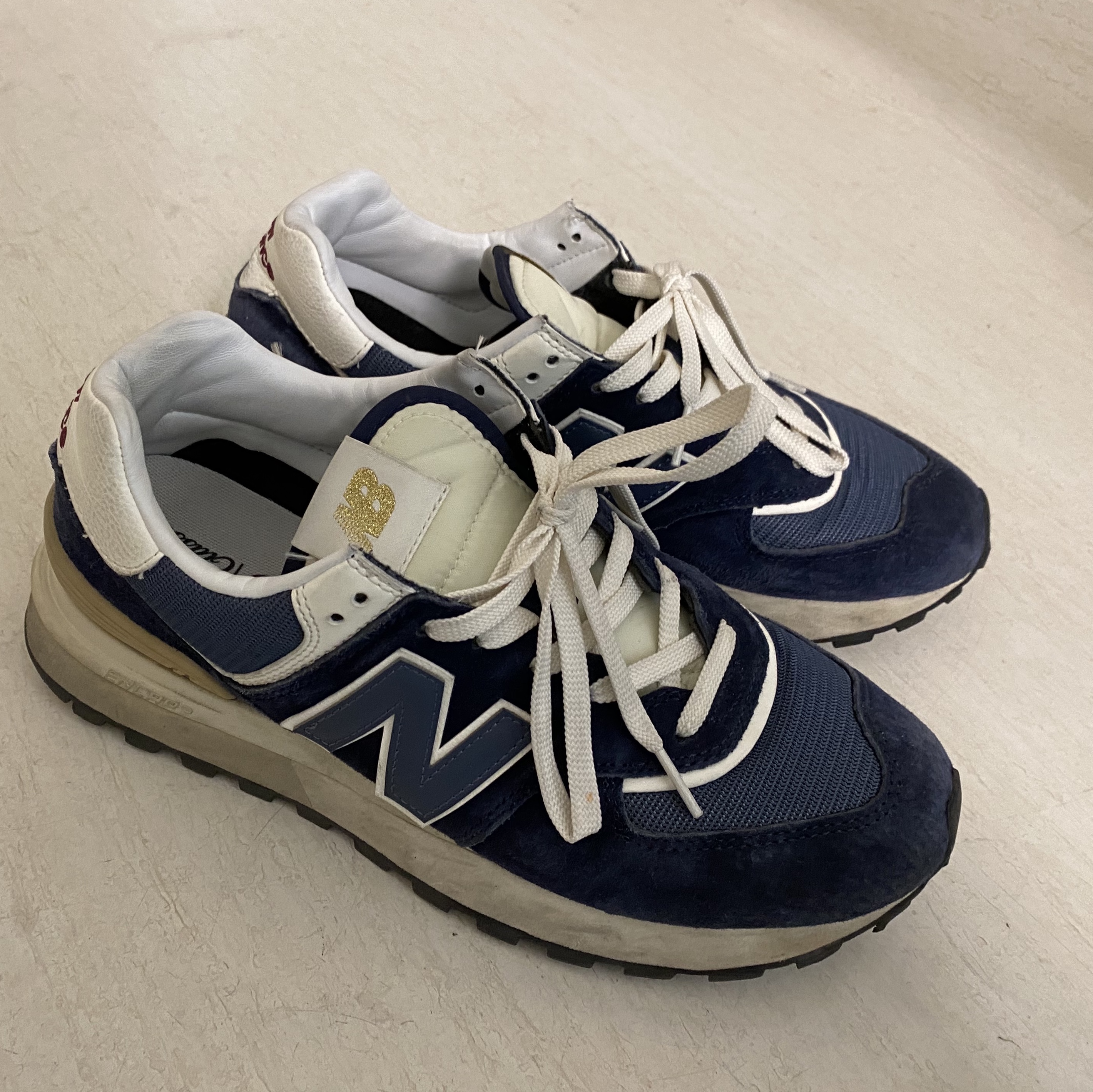 New Balance 574 Legacy Navy 착용 스타일