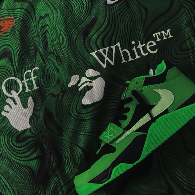 Jordan x Travis Scott Jumpman Jack TR Green Spark Vapor Green, Nike x Off-White Allover Print Jersey Kelly Green - Asia 착용 스타일 - 2