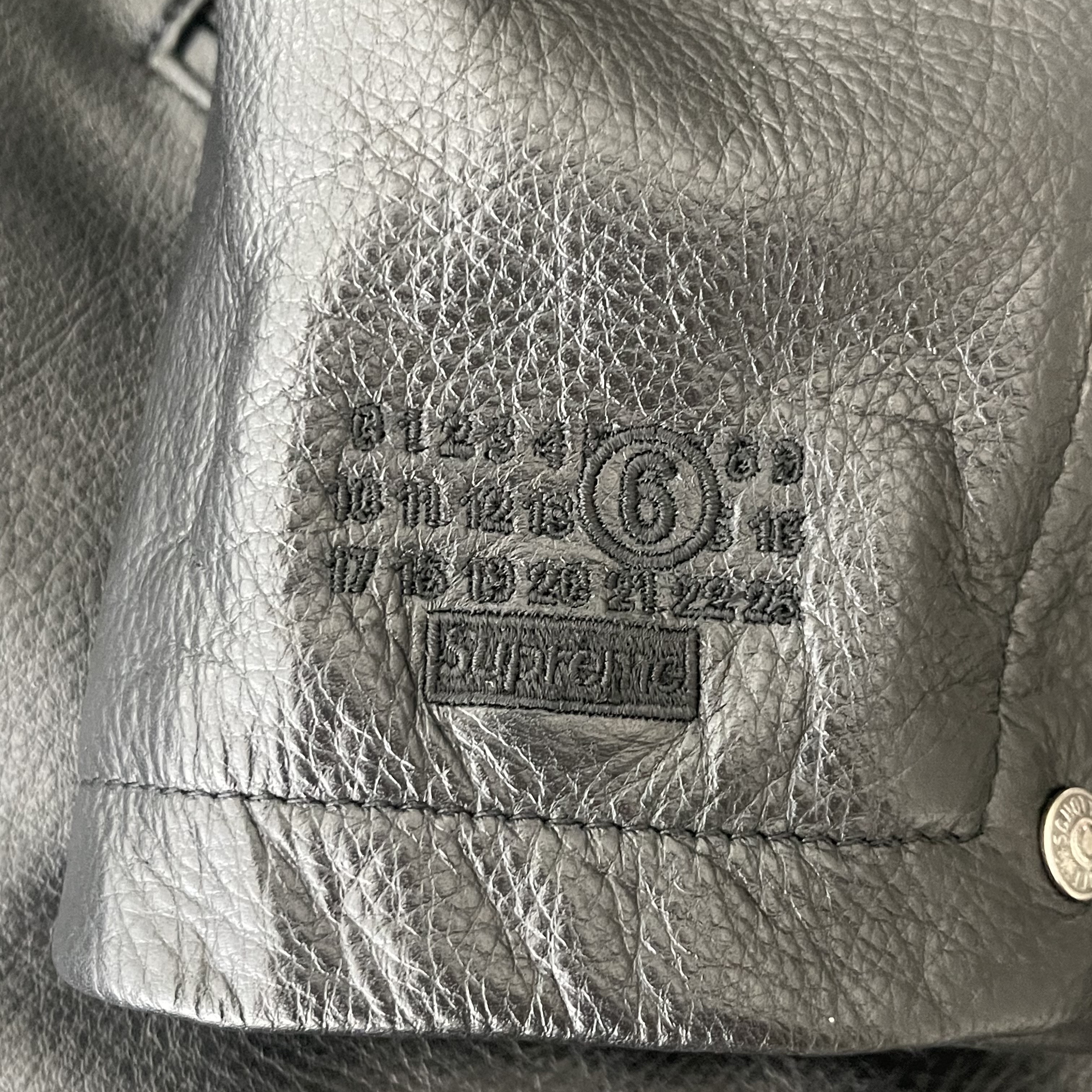 Supreme x MM6 Maison Margiela x Schott Eagle Leather Jacket Black - 26SS 착용 스타일 - 3