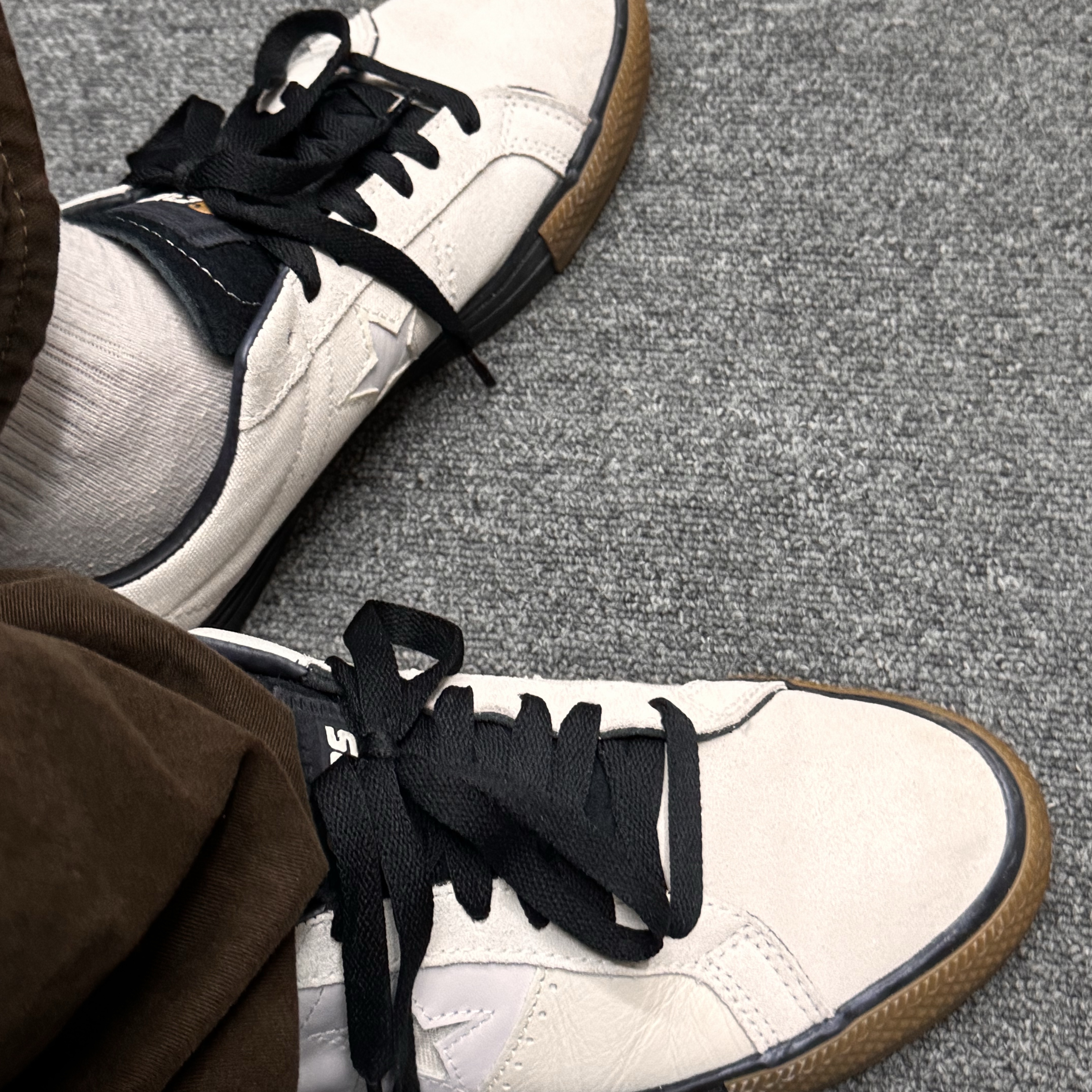 Converse x Carhartt WIP One Star Pro Low White 착용 스타일