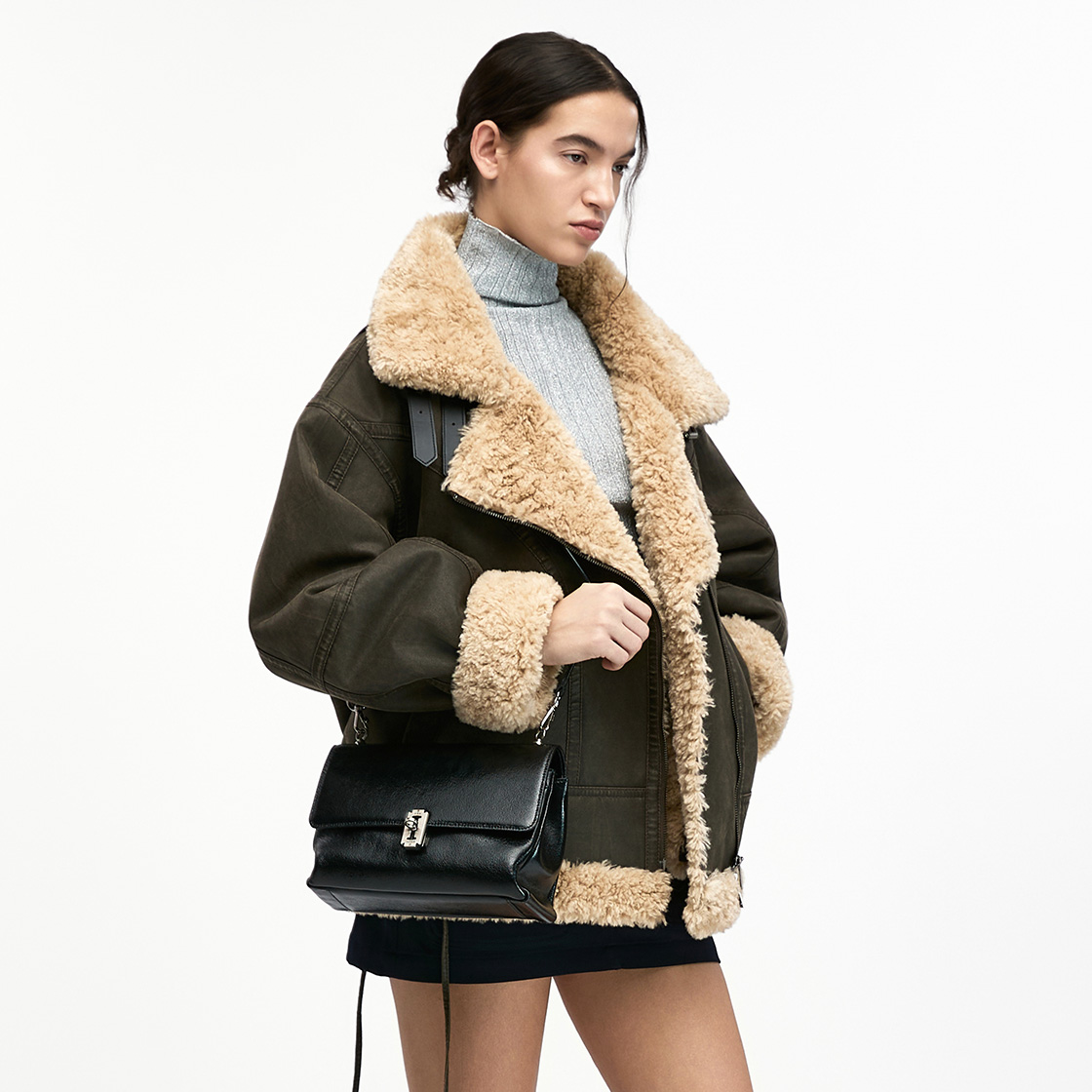 분크 바게트 숄더 스몰 블랙(vunque Baguette Shoulder S Black) - 2