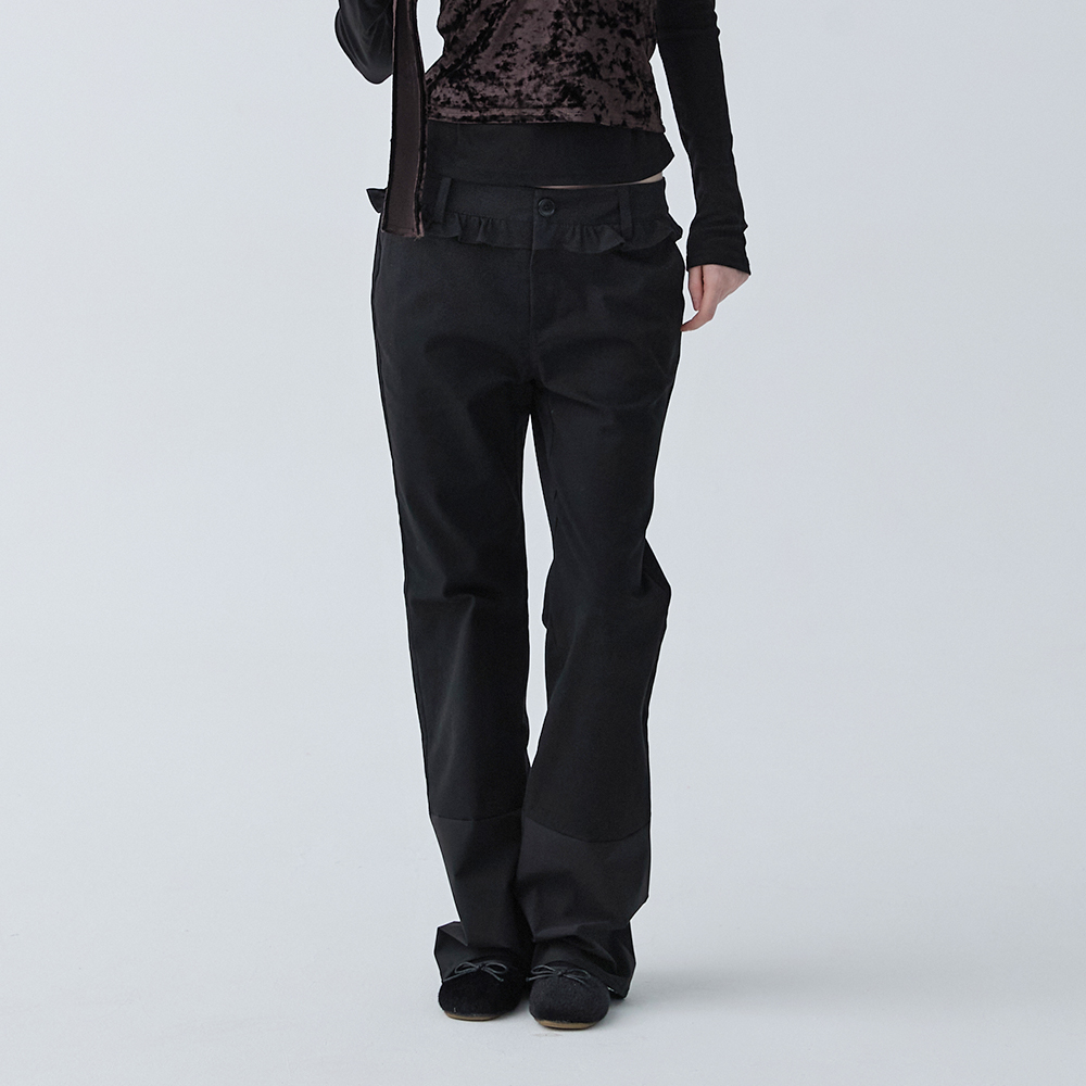 아크무어 러플 헴 부츠컷 블랙진 블랙(ARCMOOR Ruffle Hem Bootcut Black Jeans Black) - 2