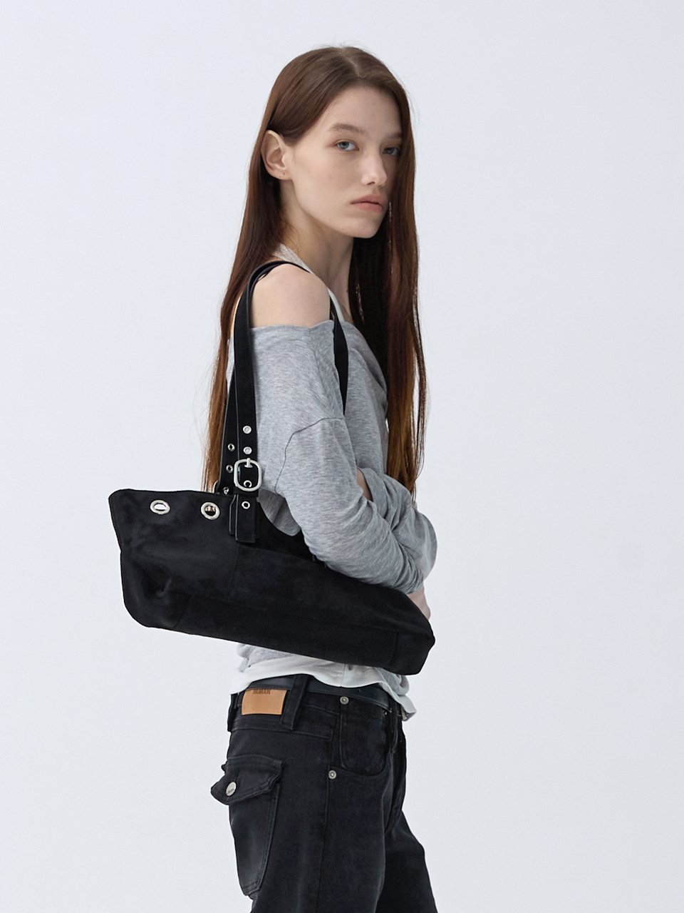아크무어 아일렛 버클 숄더백 블랙(ARCMOOR Eyelet Buckle Shoulder Bag Black) - 5