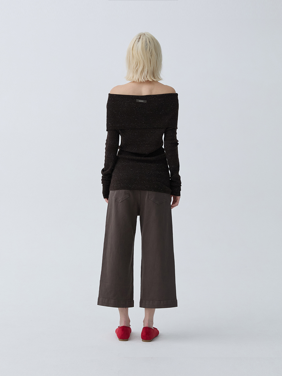 아크무어 케이프 오프넥 니트 톱 브라운(ARCMOOR Cape Off-Neck Knit Top Brown) - 3