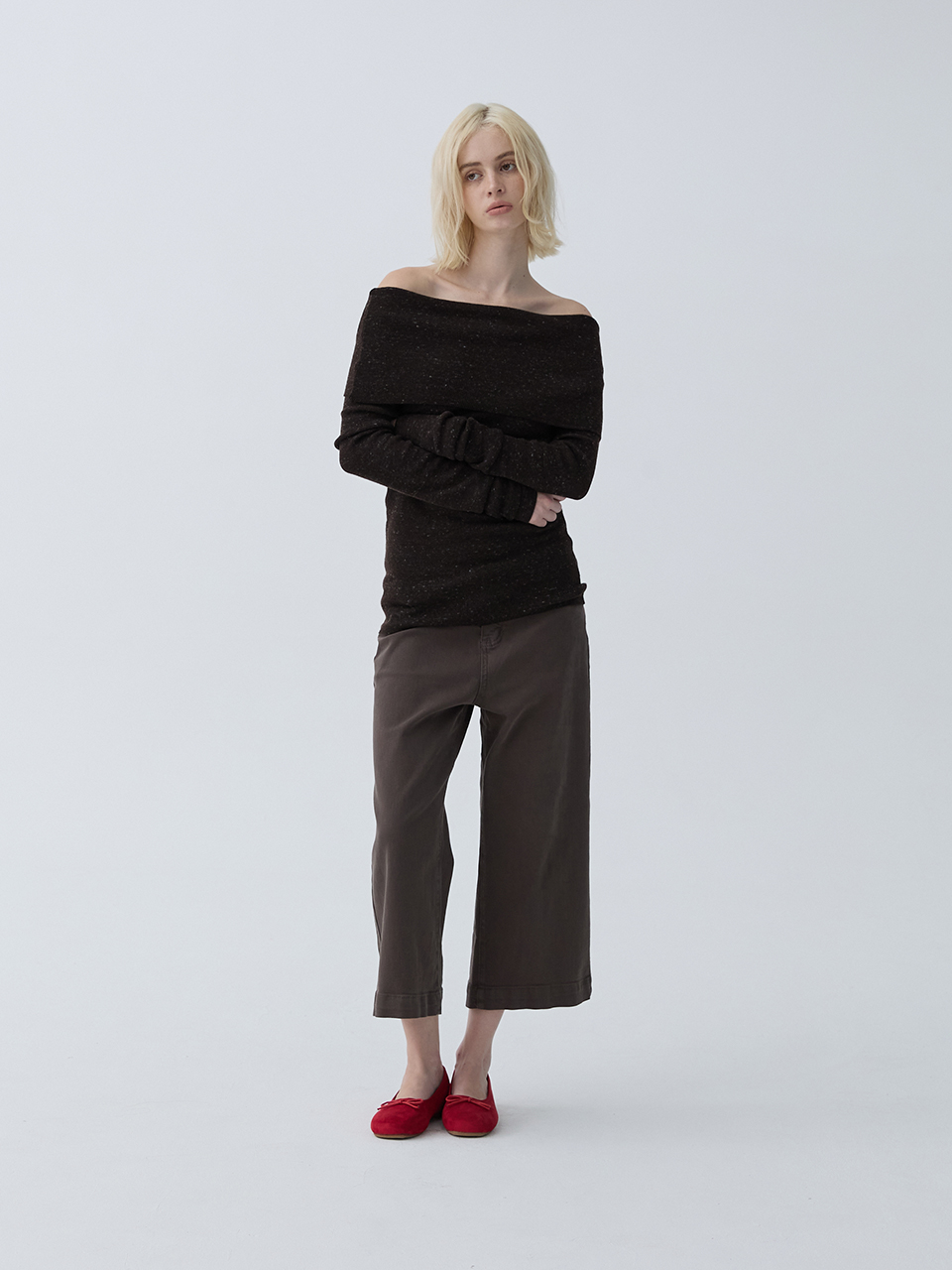 아크무어 케이프 오프넥 니트 톱 브라운(ARCMOOR Cape Off-Neck Knit Top Brown) - 5