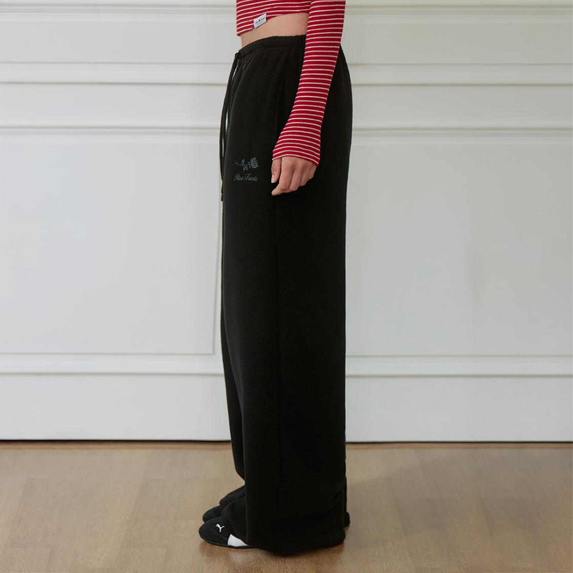로제프란츠 플리스 와이드 스웨트 팬츠 [블랙](Rosefrantz Fleece Wide-Leg Sweatpants [Black]) - 4