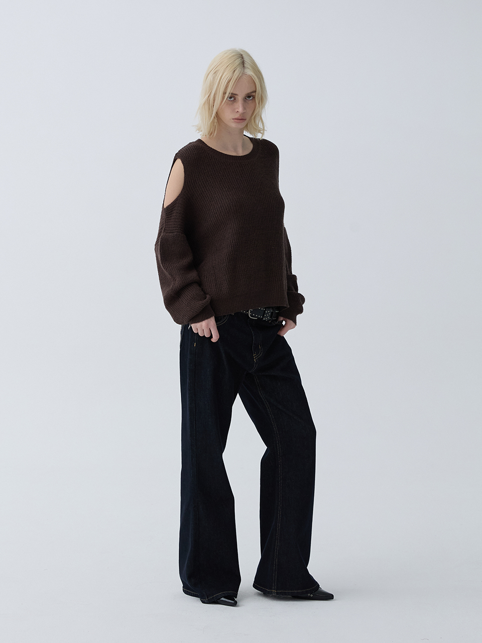 아크무어 슬릿 숄더 니트 브라운(ARCMOOR Slit Shoulder Knit Brown) - 3
