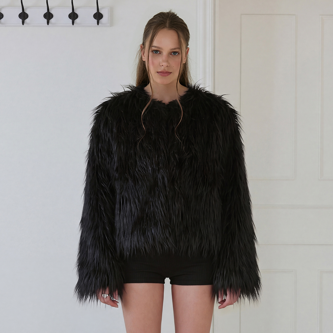 로제프란츠 샤기 퍼 크롭 자켓 [블랙](Rosefrantz Shaggy Fur Cropped Jacket [Black]) - 2