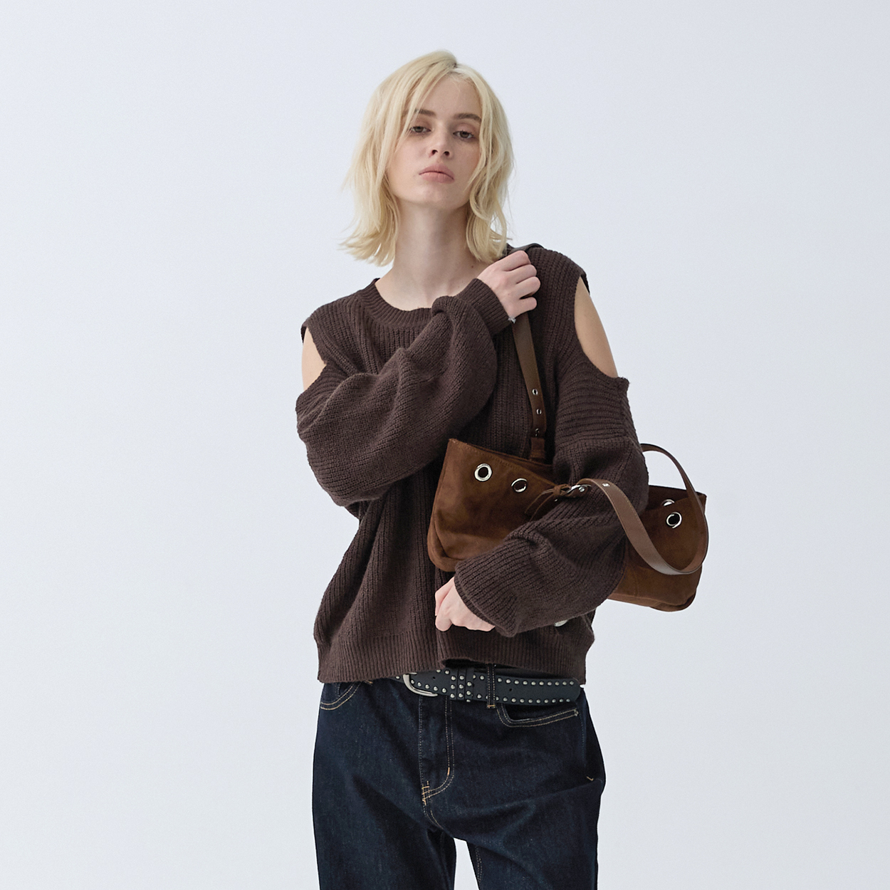 아크무어 아일렛 버클 숄더백 브라운(ARCMOOR Eyelet Buckle Shoulder Bag Brown) - 5