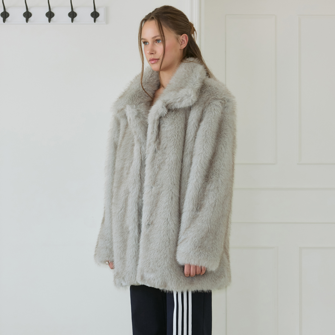 로제프란츠 하이넥 퍼 하프 코트 [그레이](Rosefrantz High-Neck Fur Half Coat [Gray]) - 3