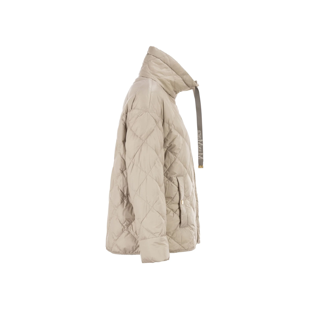 [15% 쿠폰] 막스마라 피소프트 드로스트링 퀄팅 패딩자켓 샌드([15% 쿠폰] Max Mara Pisoft Drawstring Quilted Padded Jacket Sand) - 3