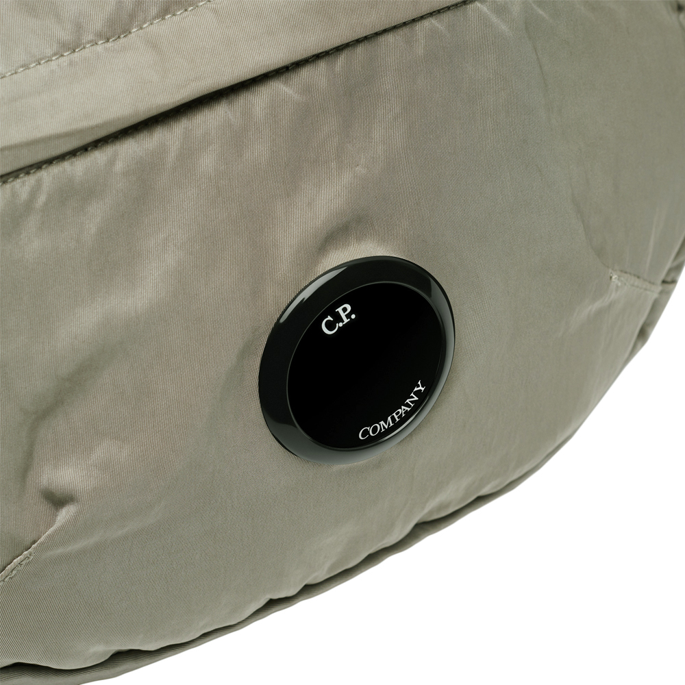 [15% 쿠폰] 씨피컴퍼니 렌즈 와펜 힙색/벨트백 그레이([15% 쿠폰] C.P. Company Lens Wappen Hip Sack Belt Bag Grey) - 4