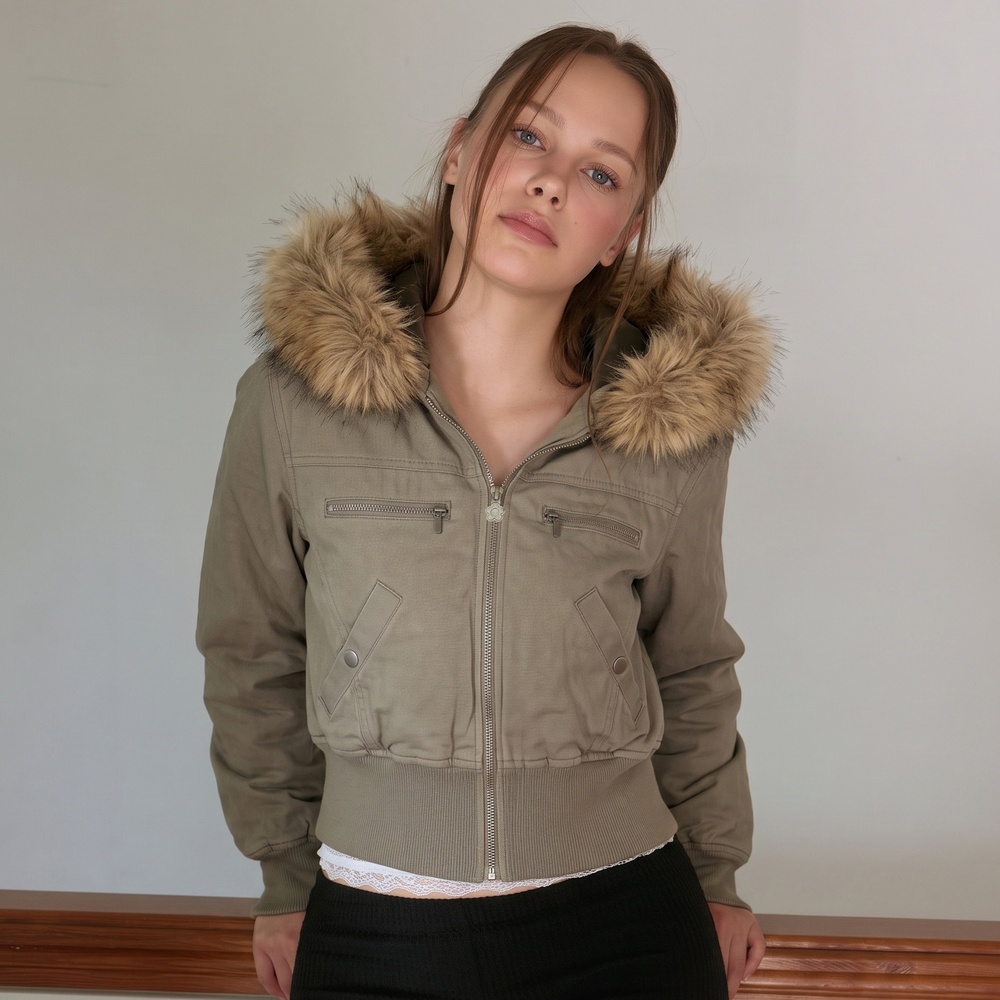 로제프란츠 퍼 트림 패디드 점퍼 [라이트 카키](Rosefrantz Fur-Trimmed Padded Jumper [Light Khaki]) - 2
