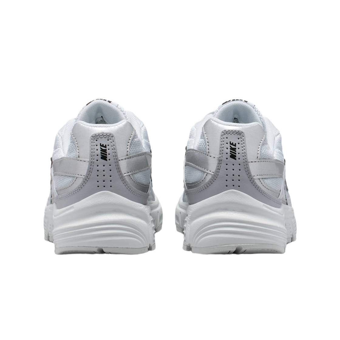 (W) 나이키 이니시에이터 프리미엄 퓨어 플래티넘 메탈릭 실버((W) Nike Initiator Premium Pure Platinum Metallic Silver) - 3