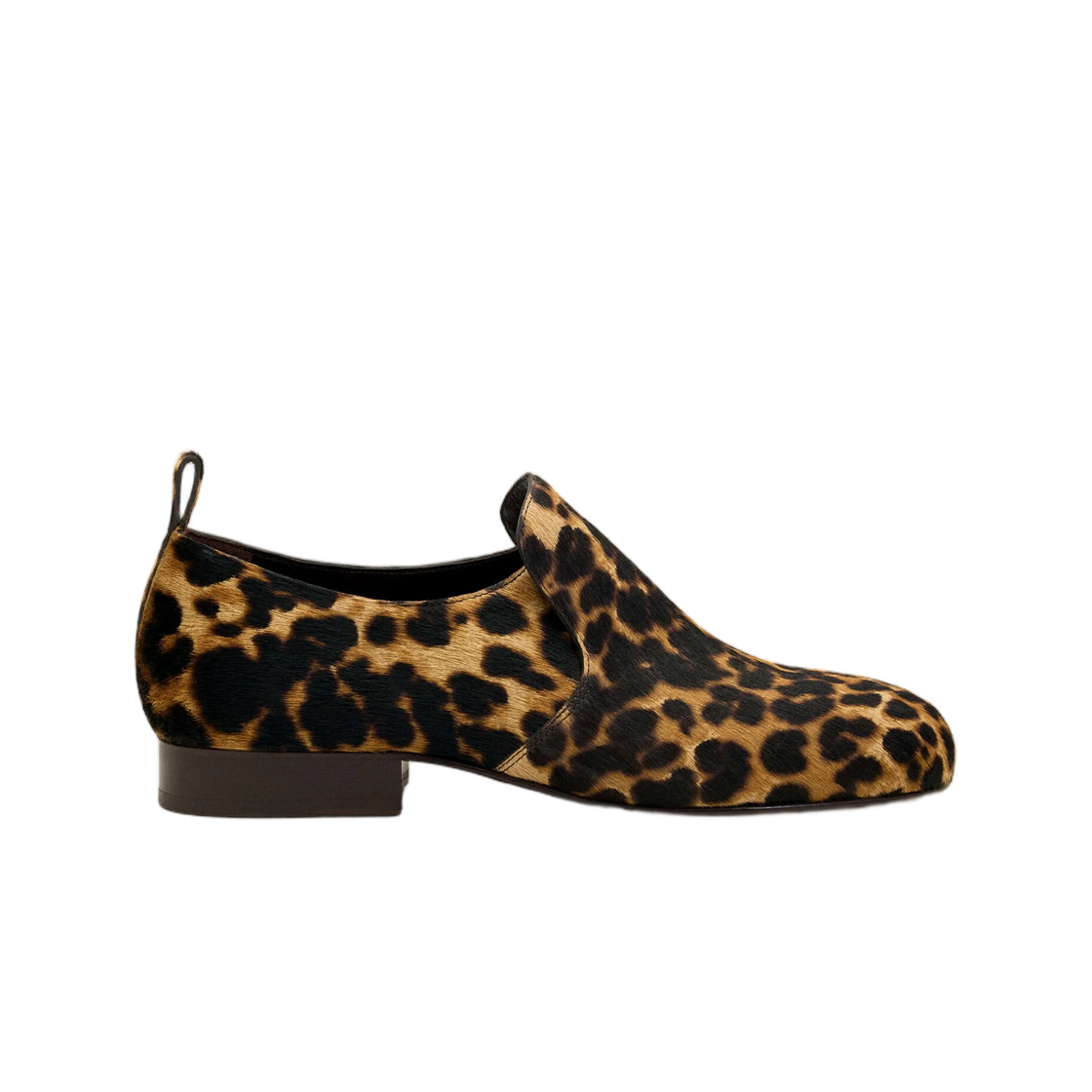 (W) 아미 레오파드 프린티드 플랫 카우하이드 레더 슈즈 샌드 초콜릿 브라운((W) AMI Leopard Printed Flat Cowhide Leather Shoes Sand Chocolate Brown)