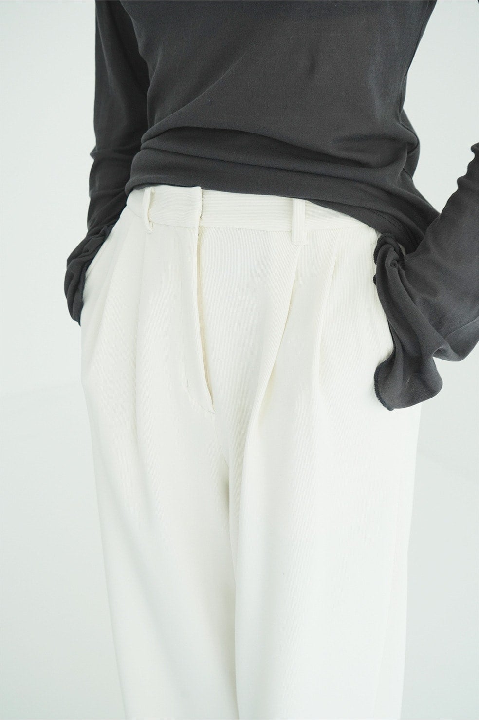 클라네 립 스트라이프 턱 팬츠(CLANE Rib Stripe Tuck Pants) - 3